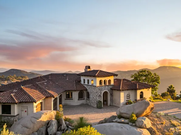 29202 Meadow Glen Way W, Escondido, CA 92026