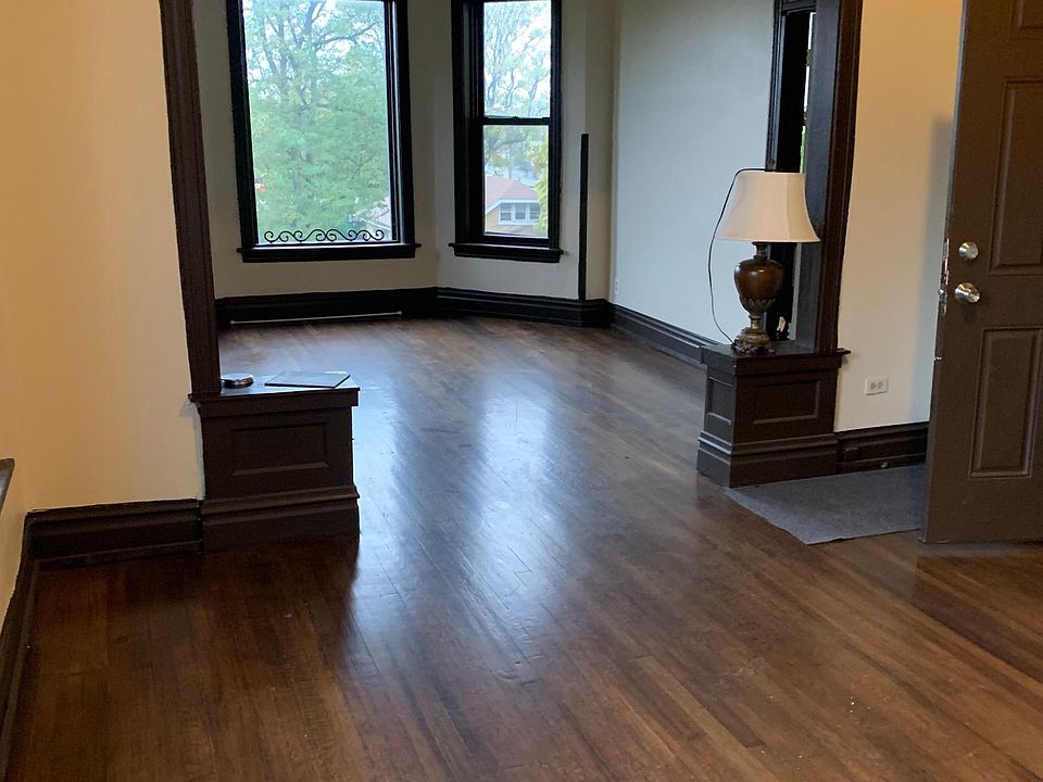 2nd image of 7131 S Emerald Ave APT 3