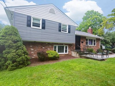 61 Crescent Pl, Thornwood, NY, 10594