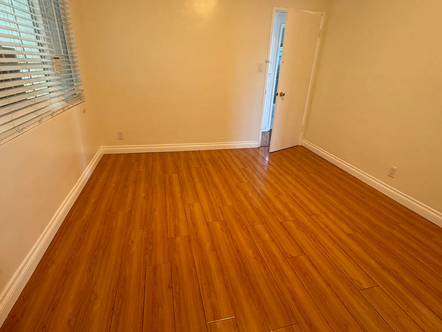 3 bed, 1633 sqft, $3,800 — Photo 4