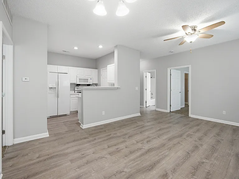 Colts Run-71 - Calumet apartment 707