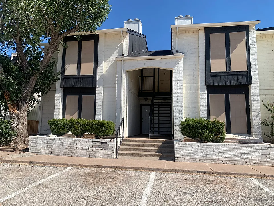 5401 Laguna Dr #134