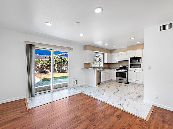 5th image of 3077 Coolidge Ave