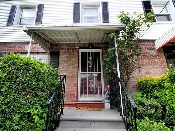 3rd image of 301 Kimball Ave