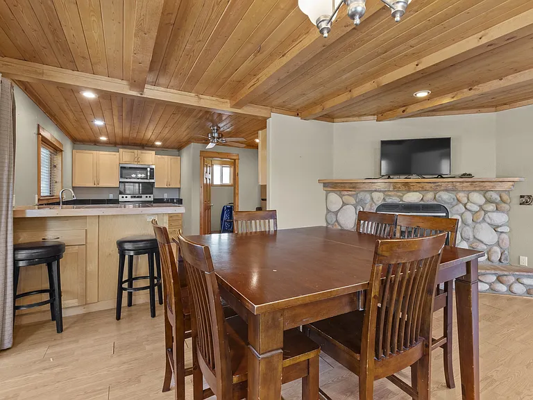307 Heath Dr — Photo 24