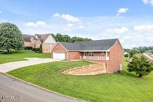 3rd image of 2039 James Rd