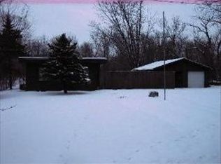 34W014 Fox River Dr, East Dundee, IL