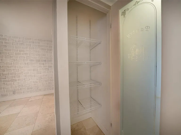 500 E Riverside Dr #242 — Photo 10