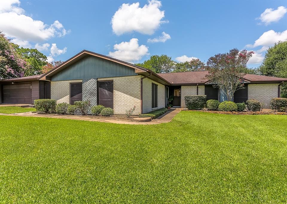 1st image of 335 San Angelo Dr