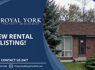 60 Drake Blvd #1, Brampton, ON L6T3K9