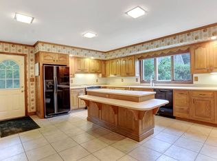 839 Chestnut St, Mifflinburg, PA 17844