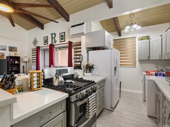 98-434 Kilinoe St #4402, Aiea, HI 96701