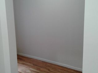 570 E 2nd St APT 1A, Brooklyn, NY 11218