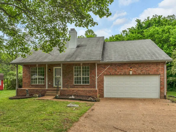 688 Kings Way Dr, Old Hickory, TN 37138
