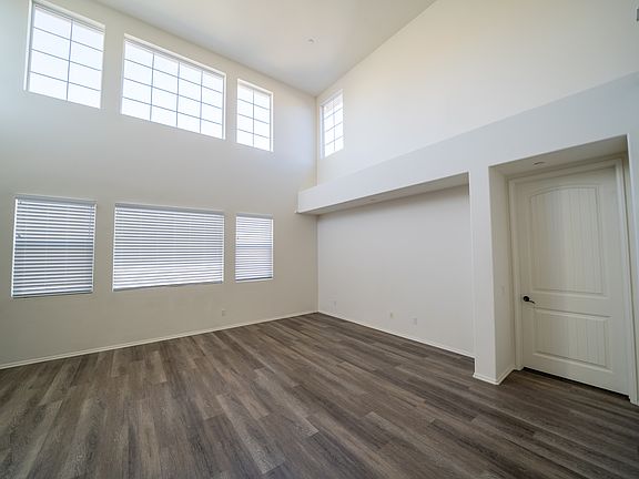 4th image of 26722 Green Mountain Dr