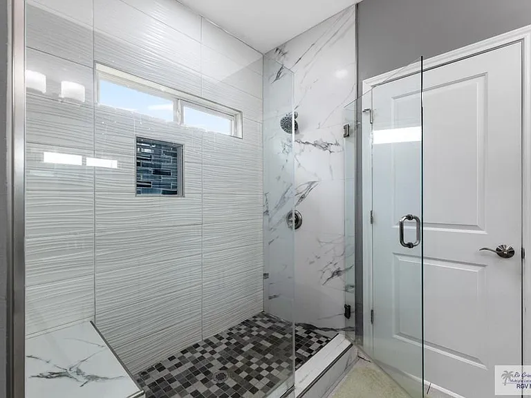 7180 Dominica Dr — Photo 24