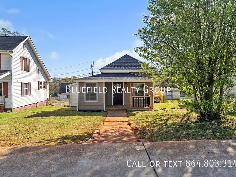 4 Walnut St #A — Photo 2