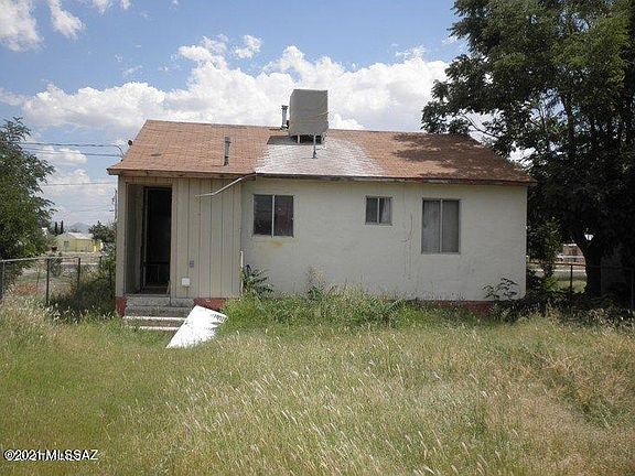 2nd image of 530 N Phoenix Ave