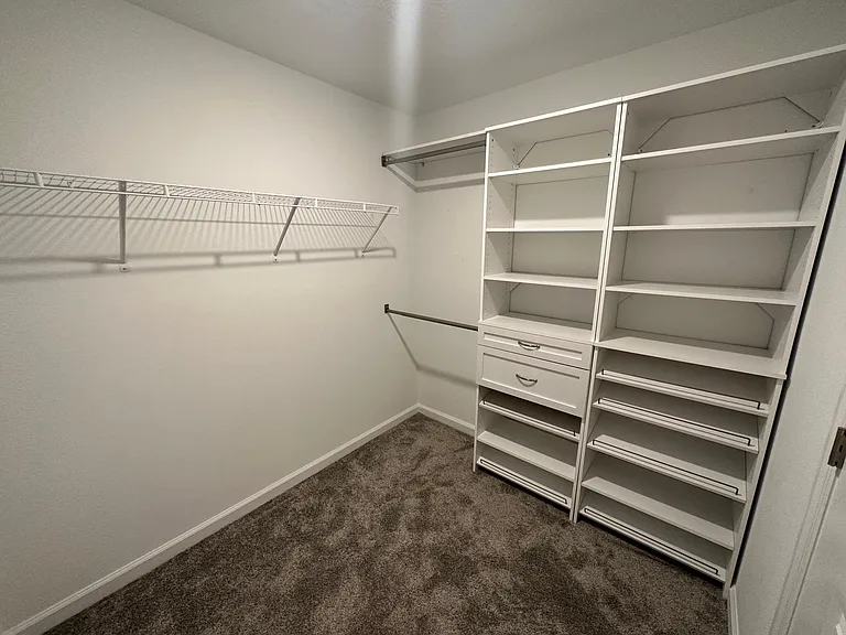 9368 Revere Ave — Photo 13