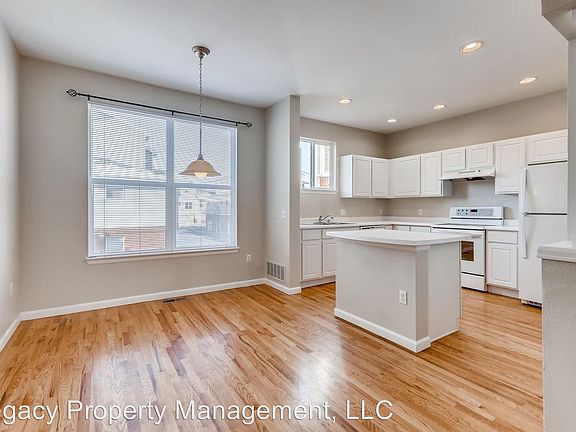 5th image of 84 N Spruce St Unit 405