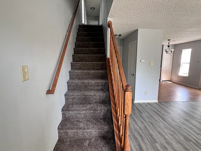2726 Chilton Dr — Photo 7