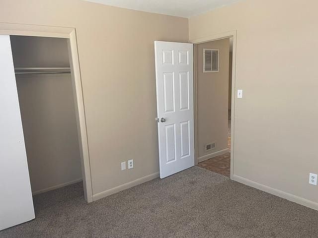 1ST BEDROOM
