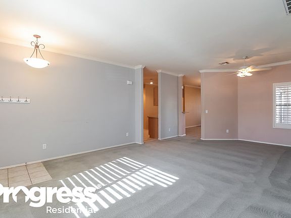 3rd image of 504 W Redwood Dr