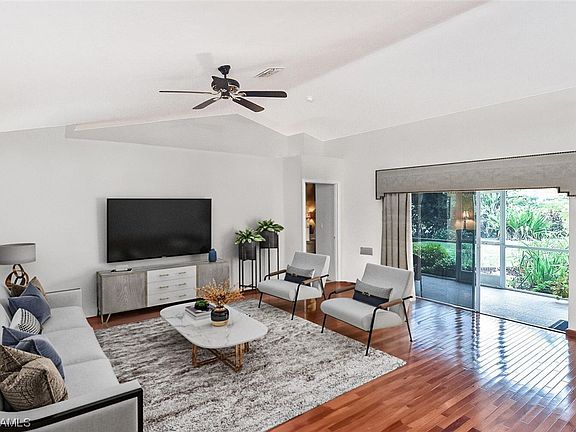 3rd image of 518 NE 19th Pl
