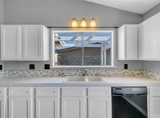 29712 Mums Dr, Santa Clarita, CA 91387