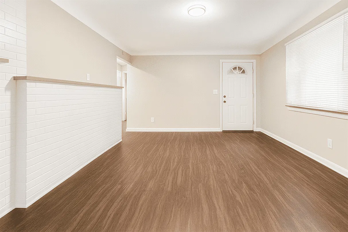 2 bed, 925 sqft, $895 — Photo 3