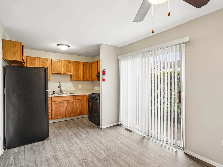 Midtown Park Apartments — Photo 42