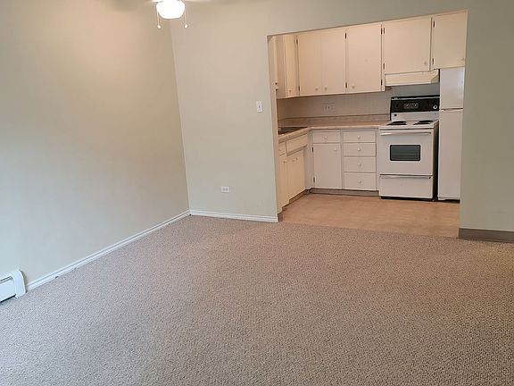 4th image of 714 15th Ave SW