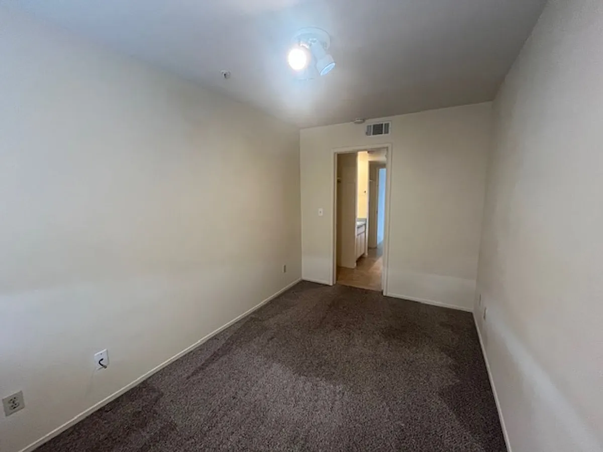 Building Photo - 1185 E Foothill Blvd #30