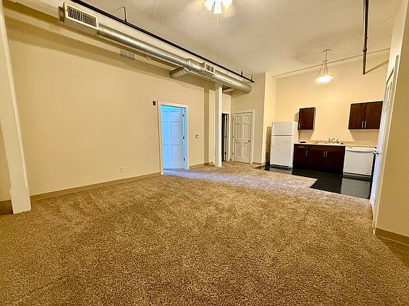 4th image of 1320 5th Ave APT 302