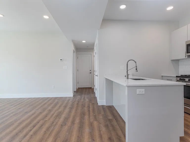 843 Columbia Rd #3 — Photo 6