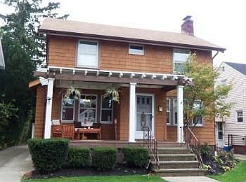 2nd image of 19331 Shoreland Ave
