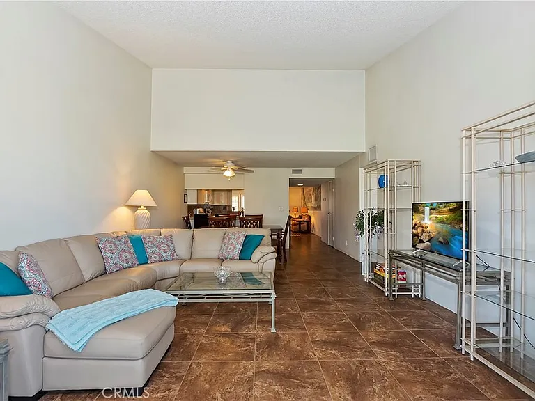 4 San Sebastian Dr — Photo 45