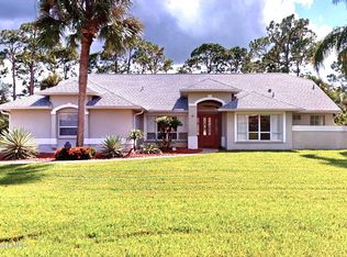 3886 Peacock Dr, Melbourne, FL 32904