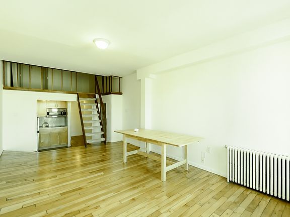2nd image of 690 Greenwich St APT 4G