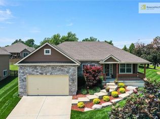 1914 N 160th St, Basehor, KS 66007
