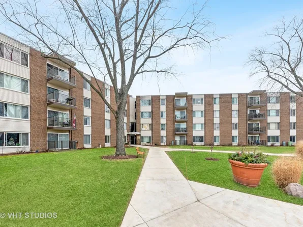 140 W Wood St Unit 418, Palatine, IL 60067