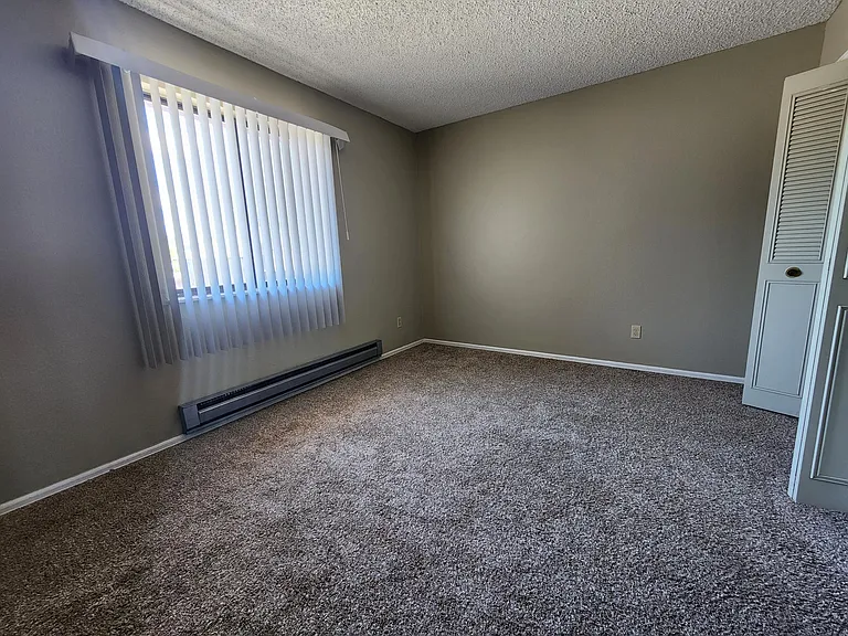 55 Castle Royal Dr — Photo 9