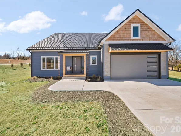 78 Scott Meadows Dr, Asheville, NC 28806
