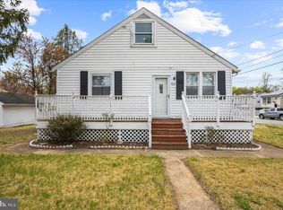 7832 Outing Ave, Pasadena, MD 21122