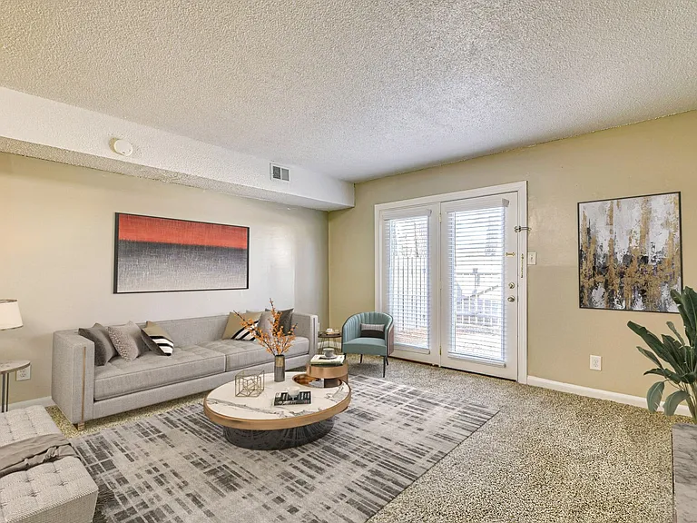 Amora East Townhomes — Photo 5