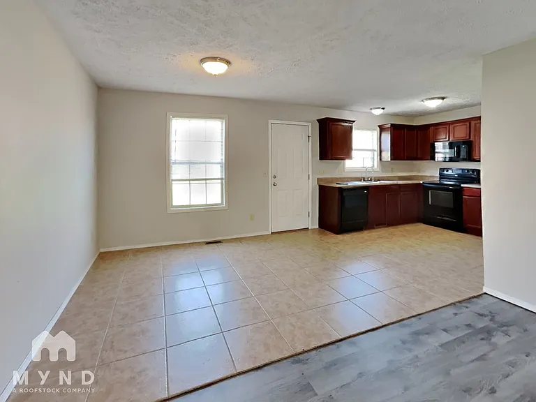 1241 S Rome Ave — Photo 6