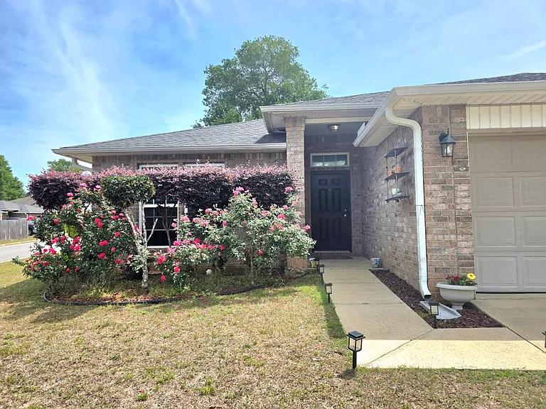 197 Millet Cir — Photo 2