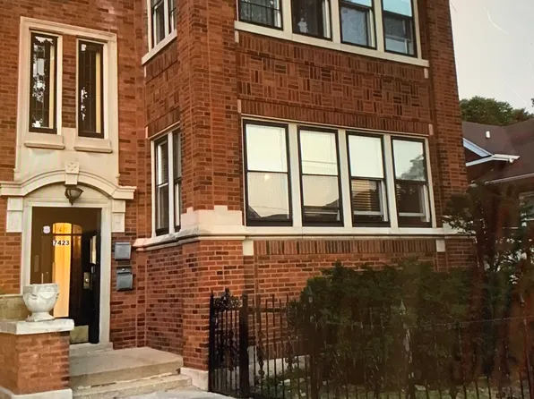 7423 S Euclid Ave, Chicago, IL 60649