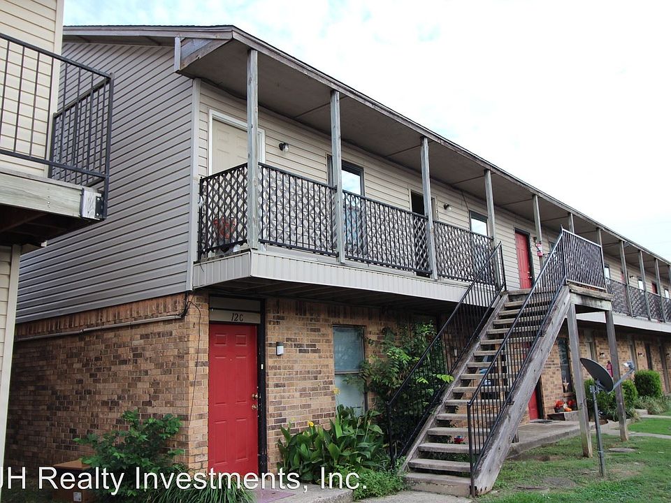1st image of 1901 E Lindsey St APT 12B
