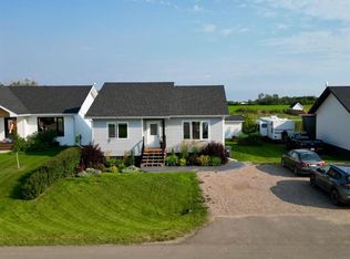 10418 S 105th Ave, Mackenzie County, AB T0H 2H0